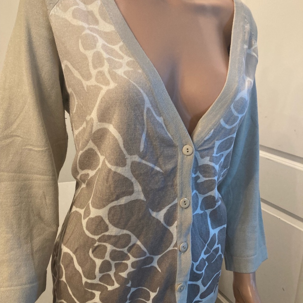 Button up women’s sweater w/animal print pattern